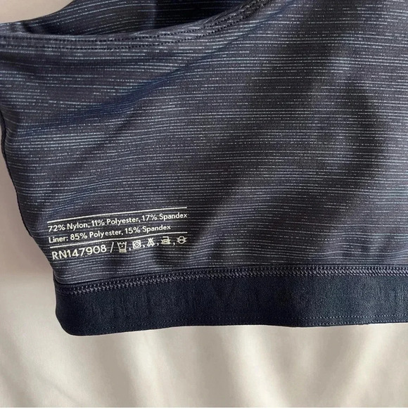 Outdoor Voices Tech Sweat Top Size Small Multi Navy Blue Long Line Sport Bra - Picture 6 of 7